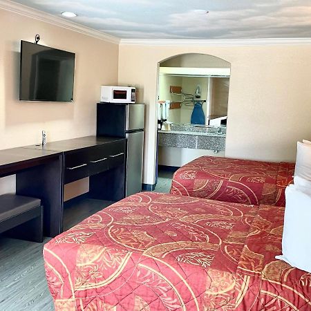 Luxury Inn Liberty Kültér fotó